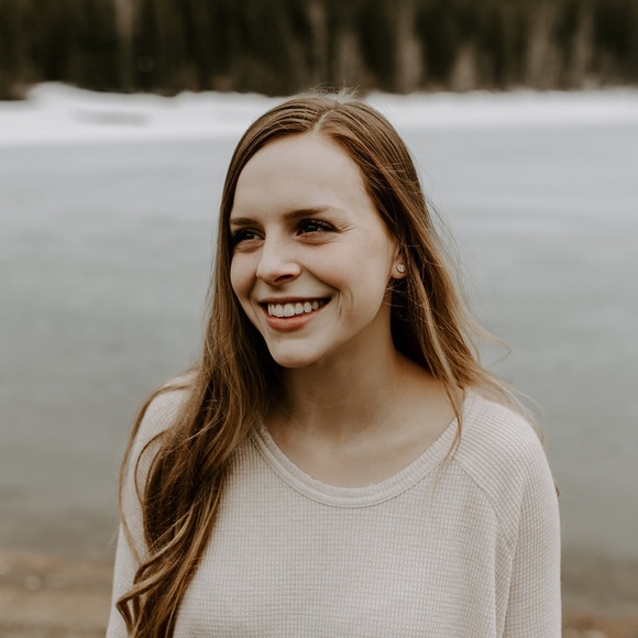 Meet your Posher, Emily - Picture 1 of 1